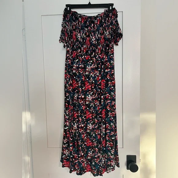 Lulu’s Chic Off-Shoulder Floral Midi Dress - Picture 3 of 3